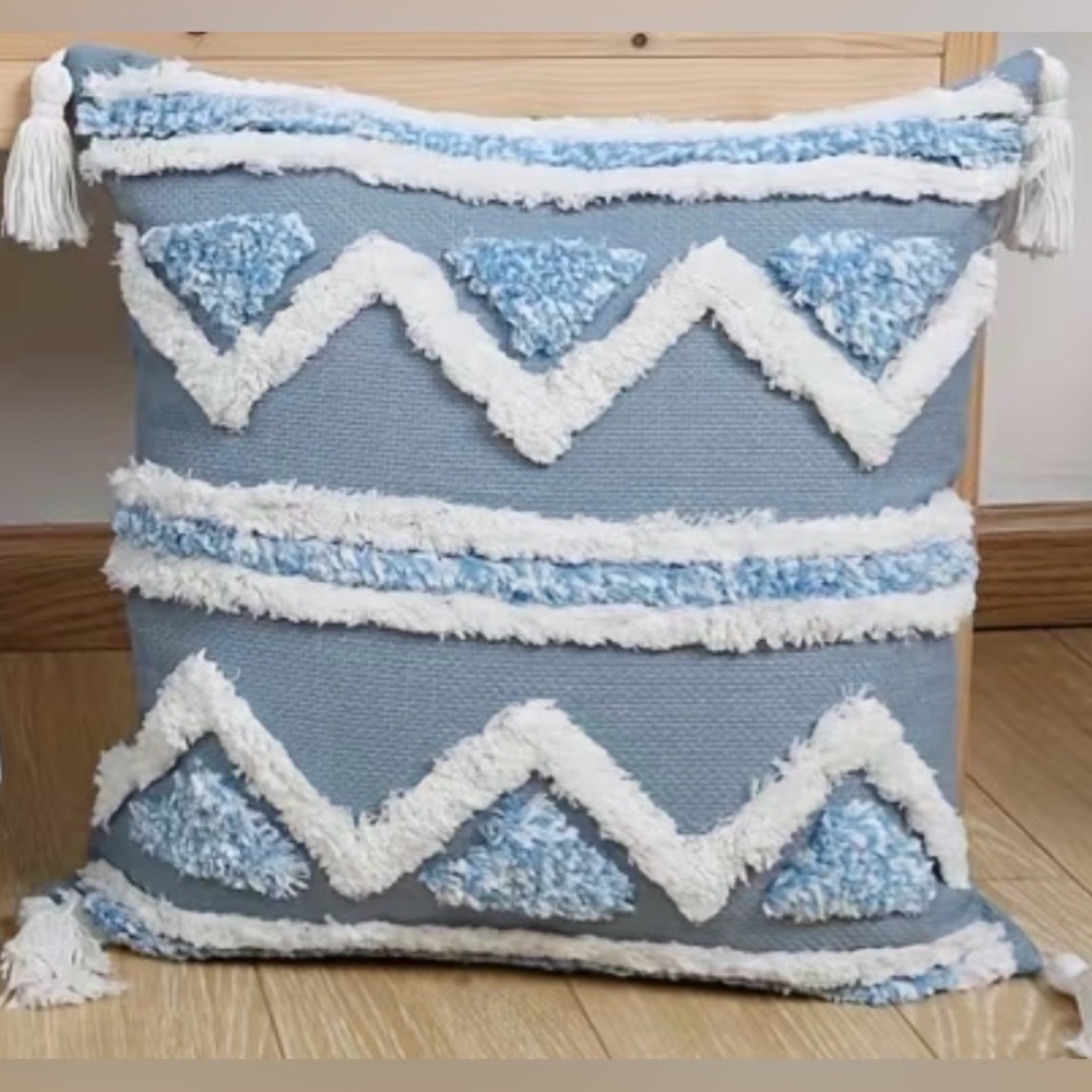 🌊 1 Blue and White Textured Throw Pillow Covers | 20” x 20”